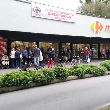 Appartamento Deluxe Con Parcheggio Gratuito Segrate Luaran gambar