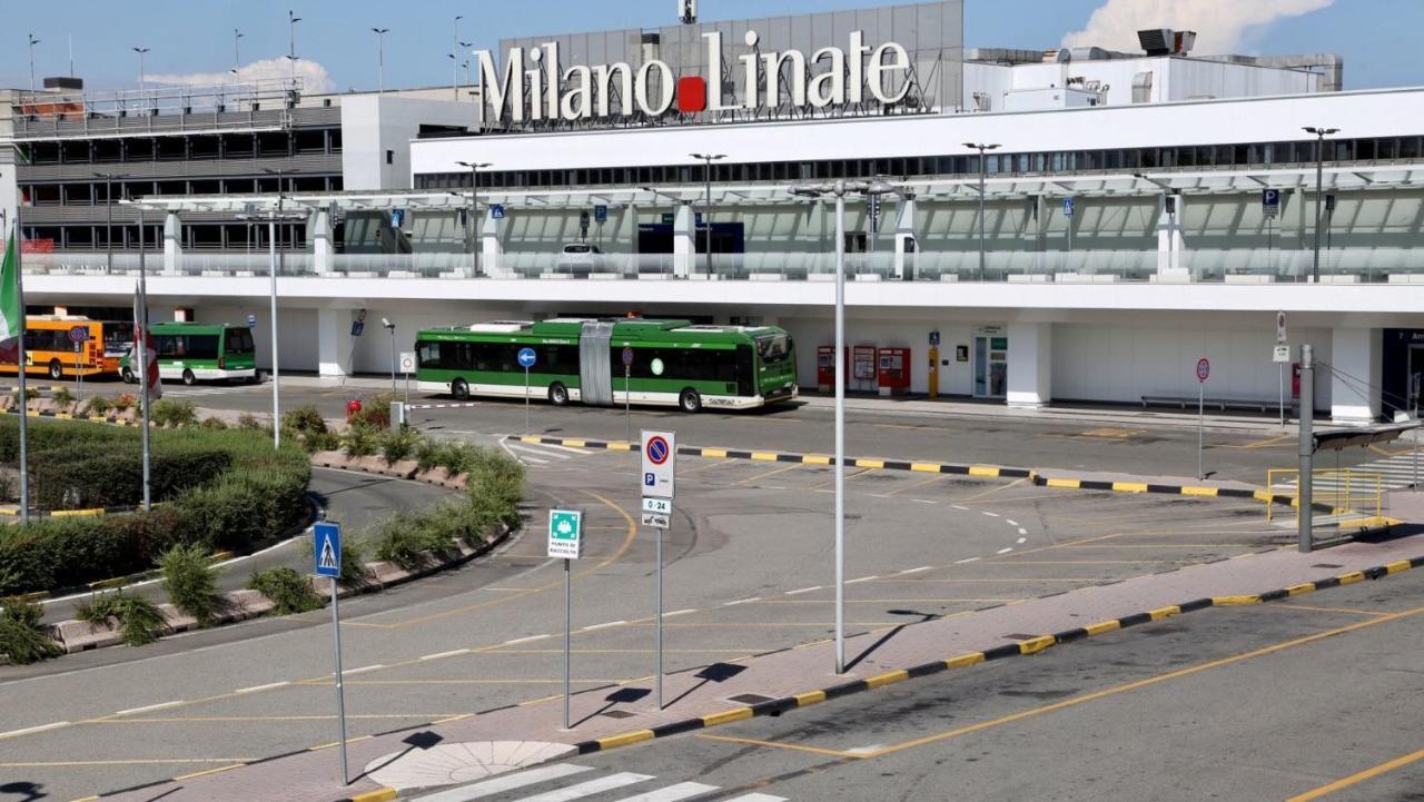Appartamento Deluxe Con Parcheggio Gratuito Segrate Luaran gambar